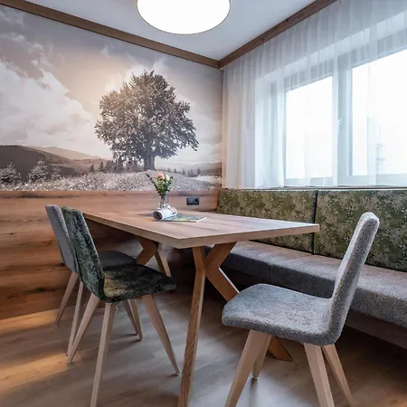 Kreuzjoch-3 By Interhome Apartament Zell am Ziller